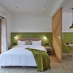 Naiden Luxury Apartments By Poshtel